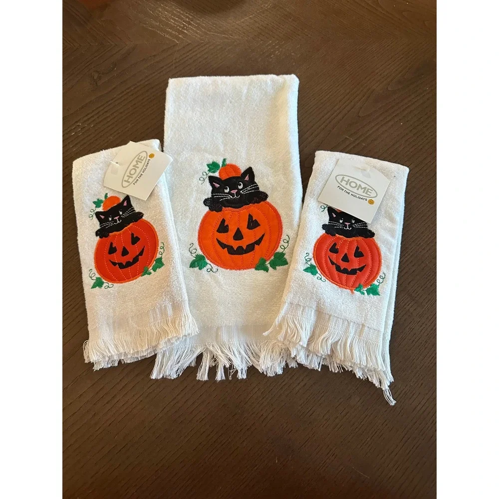 Home For The Holidays Halloween‎ Hand Towels Set of 3 Black Cat Pumpkin Fringe